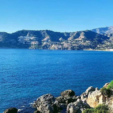 Apartment Downtown Near The La Herradura (Granada)